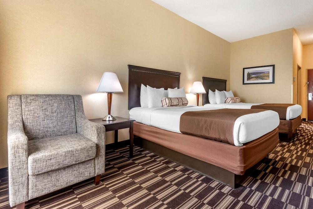 Best Western Plus Victor Inn & Suites Exterior photo